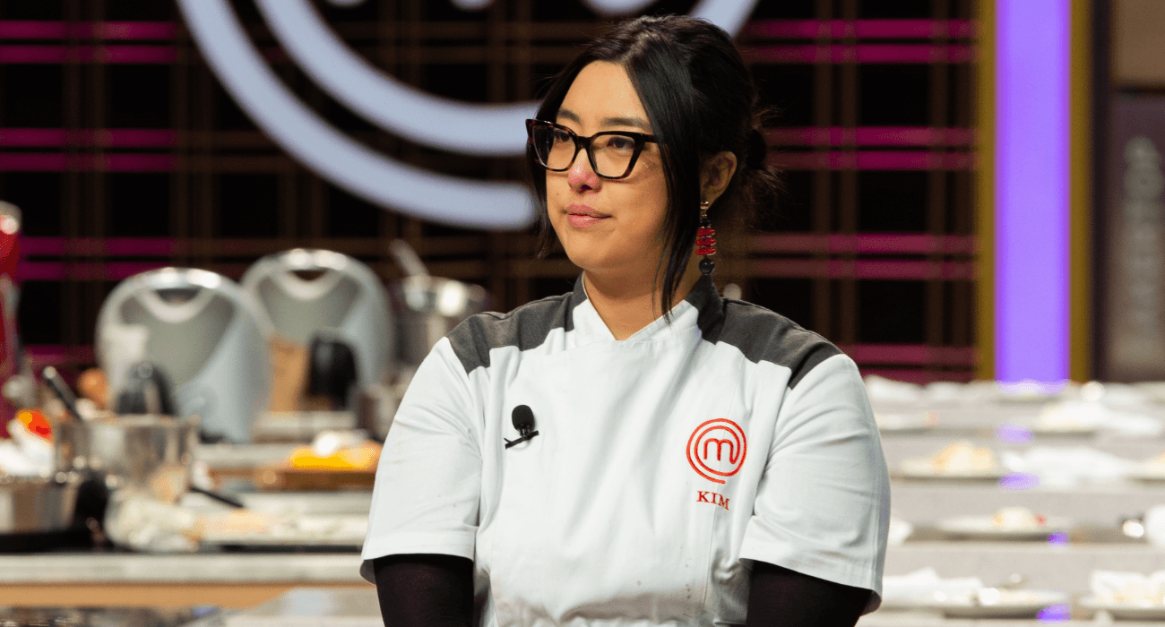Kim choca jurados e, em meio a lágrimas, é a primeira eliminada do MasterChef Confeitaria