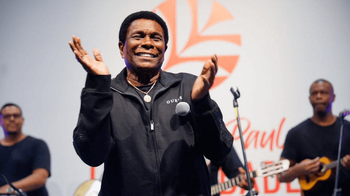 Neguinho da Beija-Flor anuncia que vai se aposentar após Carnaval de 2025