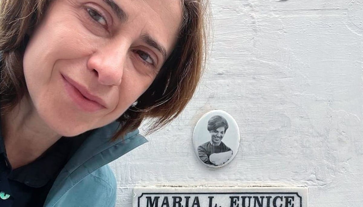 Fernanda Torres relembra visita ao túmulo de Eunice Paiva, sua personagem em "Ainda Estou Aqui"