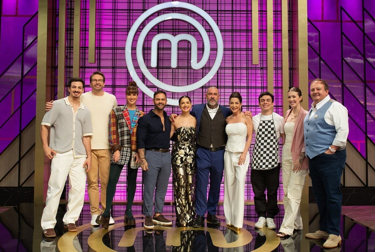 Confeiteiros servem maravilhas e surpreendem jurados no MasterChef; veja na íntegra