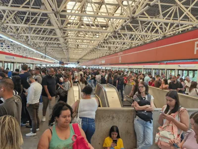 Manhã desta quinta-feira (3) é de transtornos na Linha 3-Vermelha do Metrô
