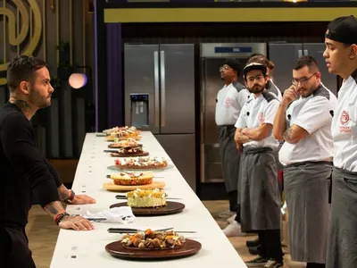 MasterChef Confeitaria tem episódio de Natal com guirlanda comestível; assista na íntegra