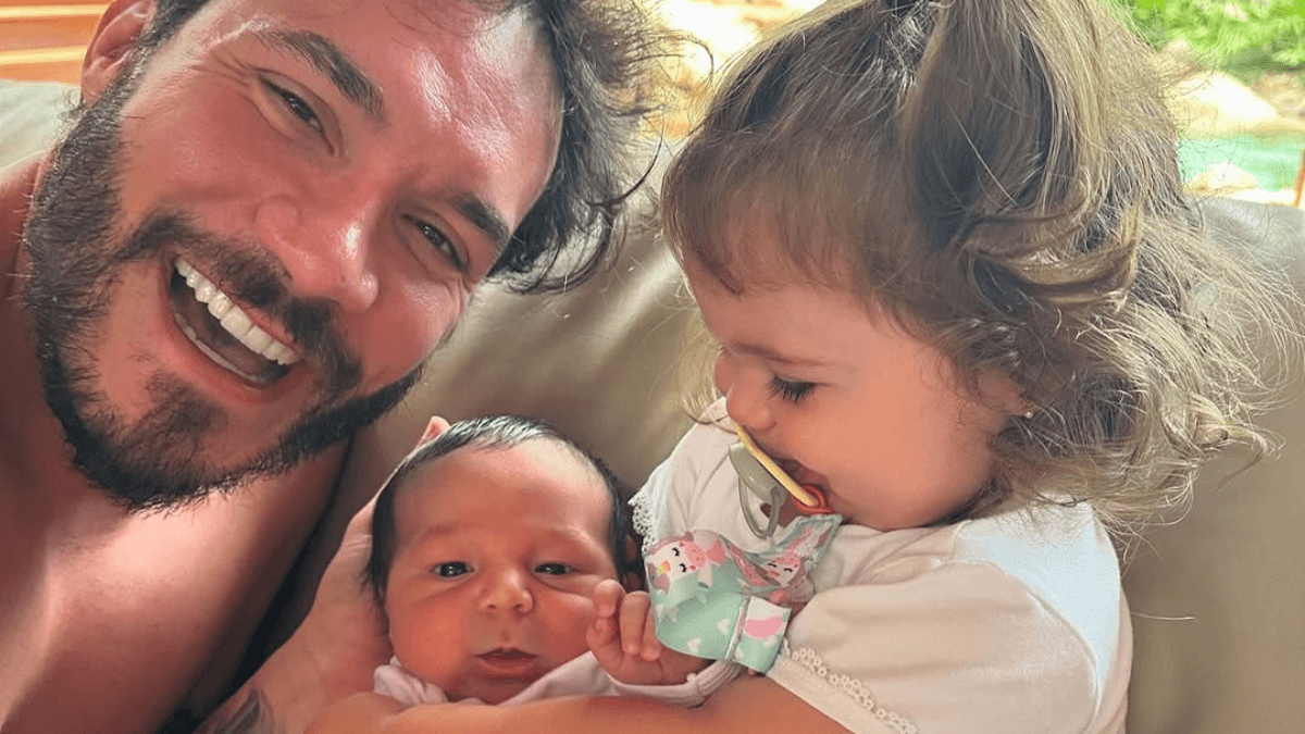Filho de Viih Tube e Eliezer é internado com apenas 15 dias de vida
