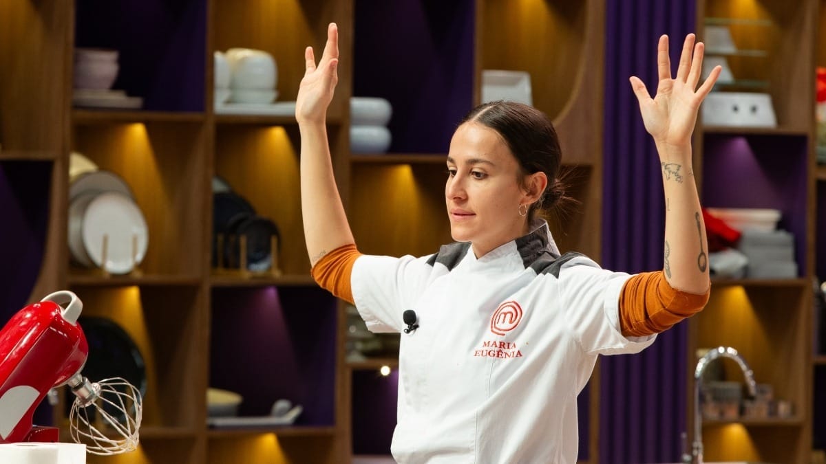 Maria Eugênia deixa MasterChef Confeitaria e celebra elogios de Helena Rizzo: "Validação"