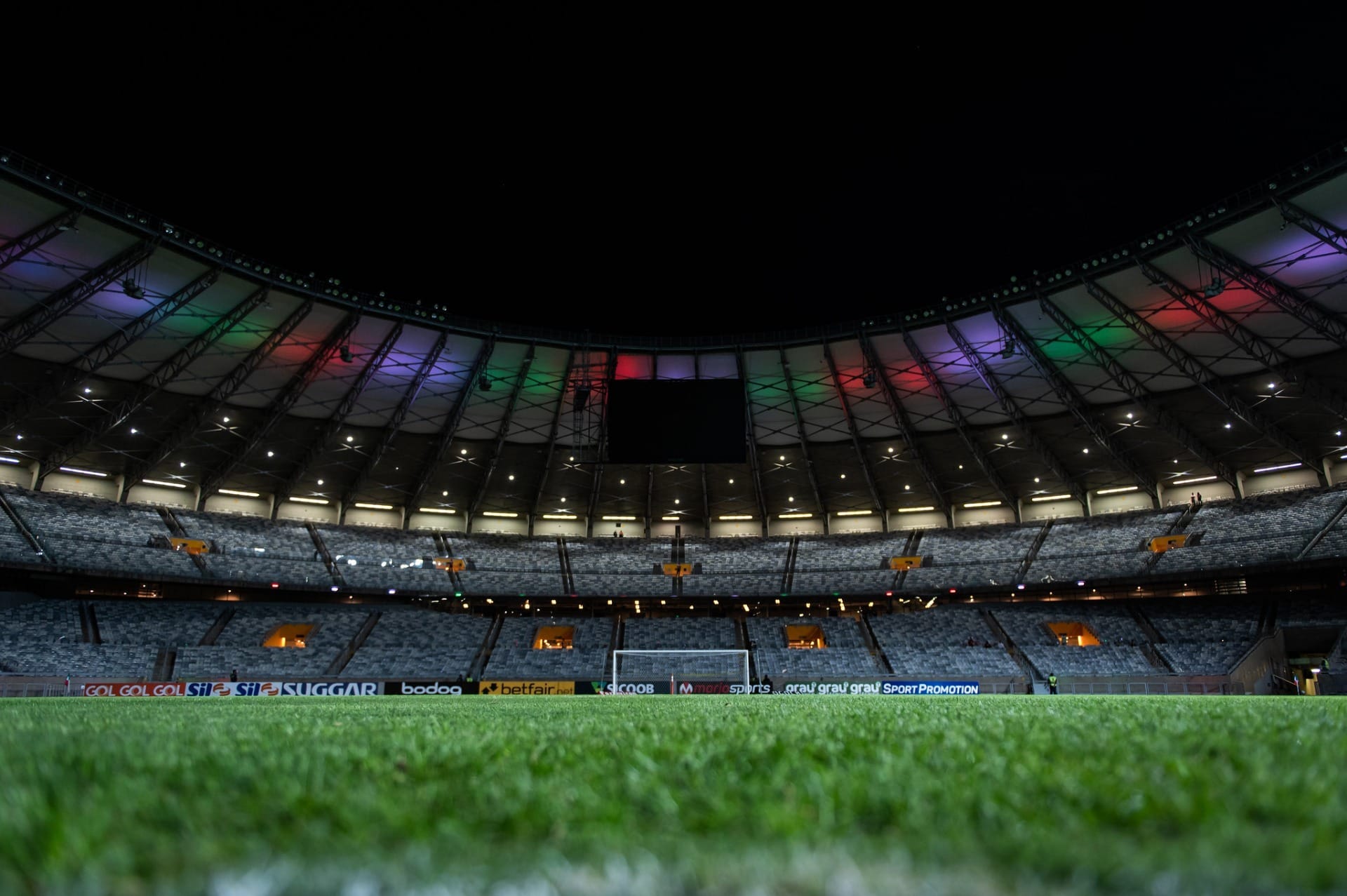 CBF reafirma jogo entre Cruzeiro x Palmeiras com portões fechados