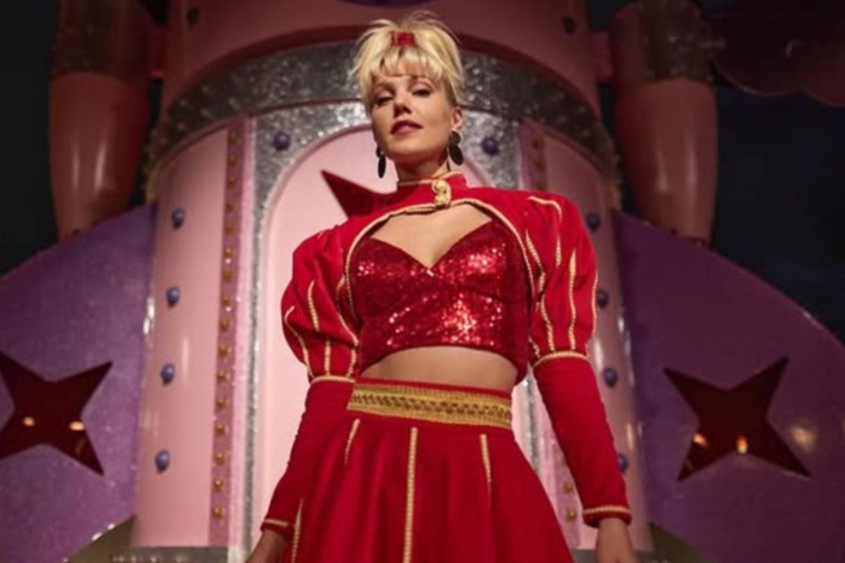 Quem é Pâmela Tomé, atriz que interpretou Xuxa em 'Senna' e impressionou por semelhança
