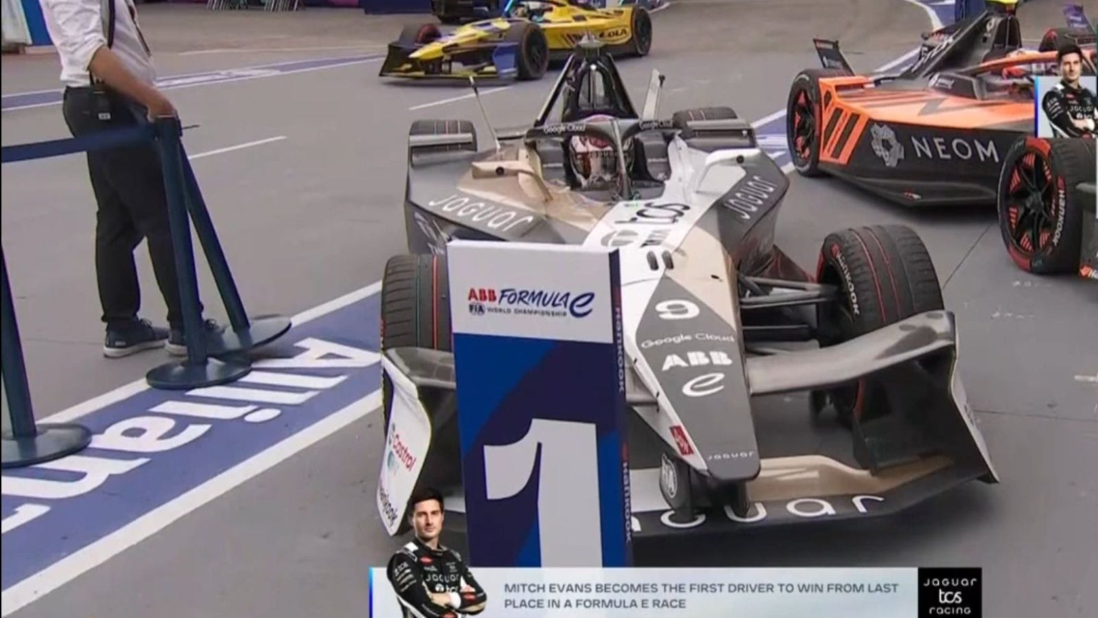 Fórmula E: em corrida eletrizante, Mitch Evans larga em último e vence o E-Prix de São Paulo
