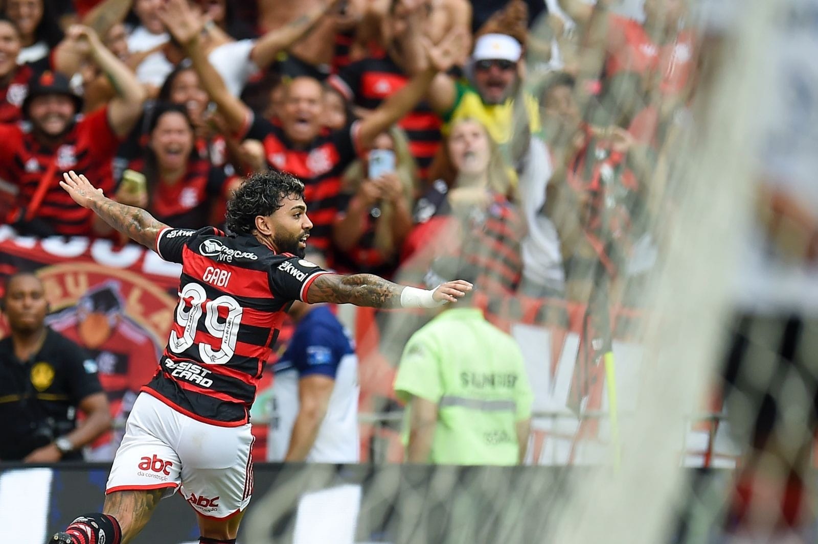 Gabigol diz que futuro está indefinido e cogita ir para fora do Brasil: "Quero ser campeão"