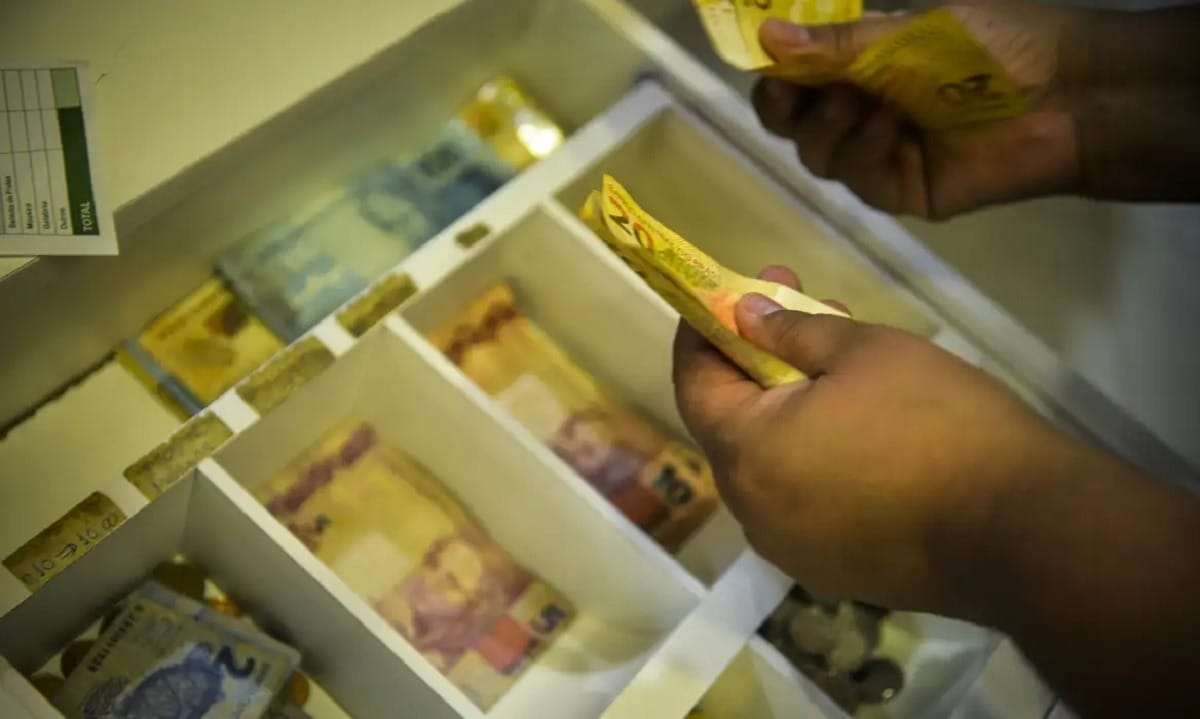 INSS paga R$ 750 milhões por erros em cálculos de benefícios concedidos entre 2002 e 2009