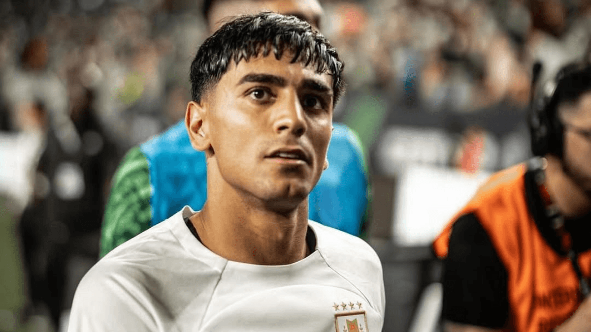 Facundo Torres chega a SP para fazer exames e ser anunciado pelo Palmeiras