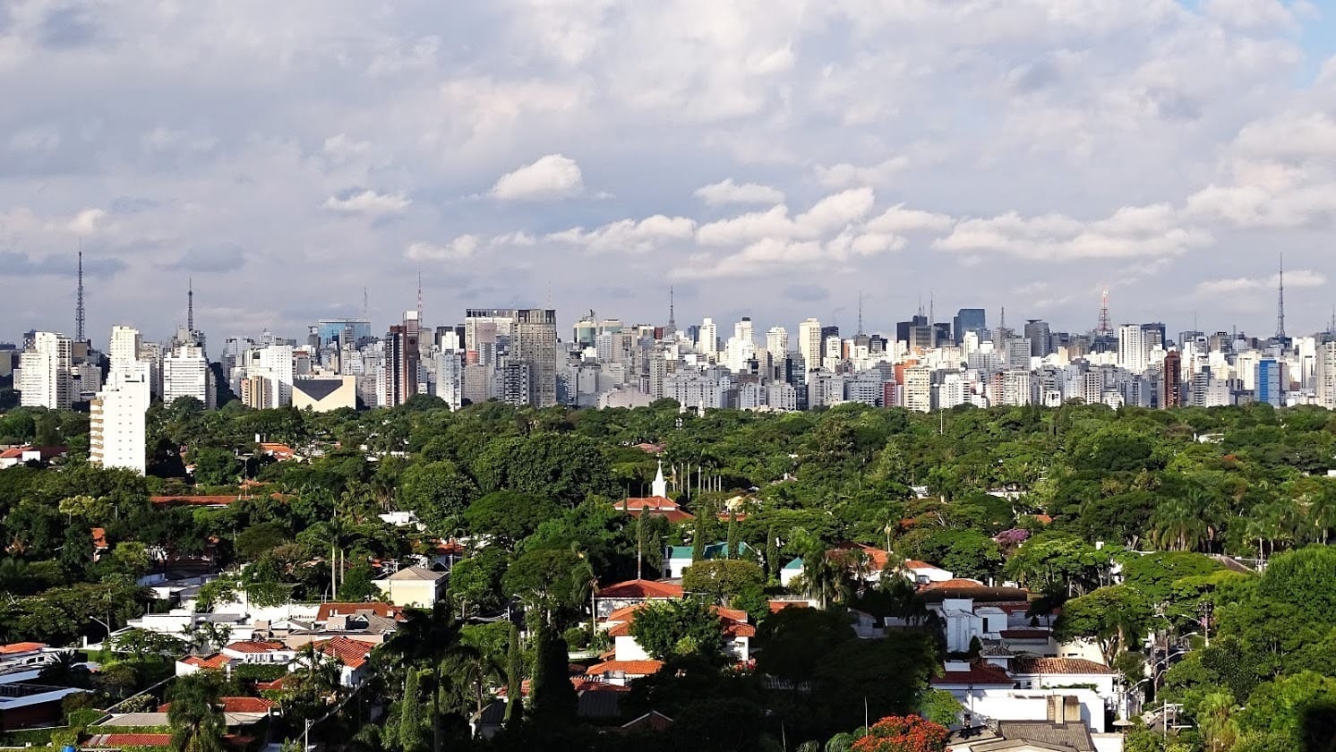 Conselho de SP aprova mudanças no zoneamento para construção de prédios no Jardins