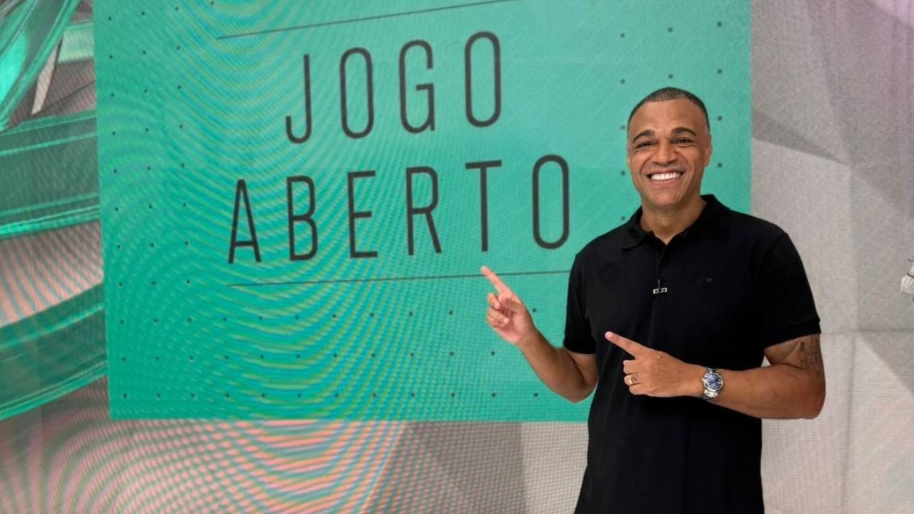 "Não encerrei a carreira no São Paulo. Quem sabe encerro na Band", diz Denilson