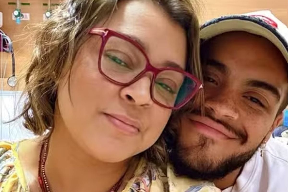 Filho de Preta Gil relembra última noite da cantora: 'Dormi agarrado nela'