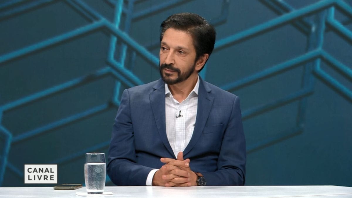 Supermercados de São Paulo poderão integrar sistema de monitoramento ao Smart Sampa, diz Nunes