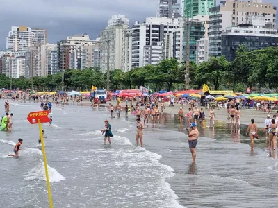 Surto de virose no litoral de SP: infectologista explica quando é hora de procurar um médico