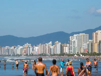 Depois de surto no litoral, hospitais de São Paulo têm alta nos casos de virose