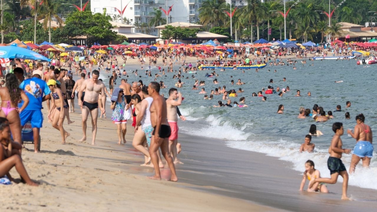 GBMar registra 65 ocorrências de afogamento e um óbito durante feriado no Litoral Norte de SP