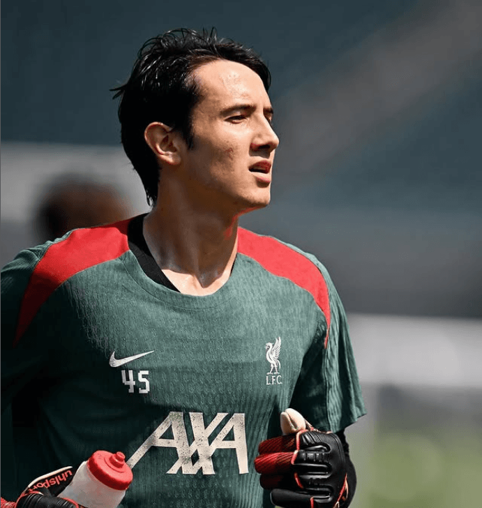 Fluminense anuncia goleiro formado em Xerém e com passagem pelo Liverpool