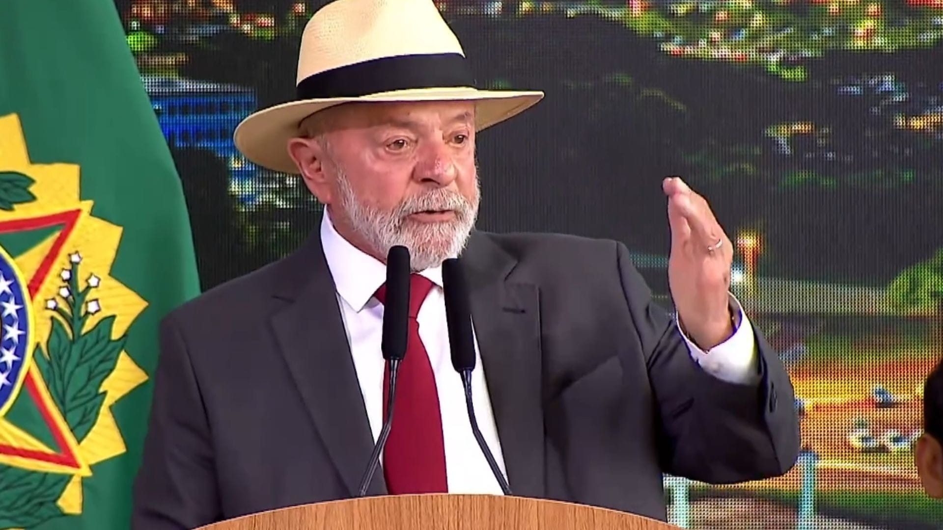 Lula convoca reunião para discutir decisão da Meta e fala em 'soberania'