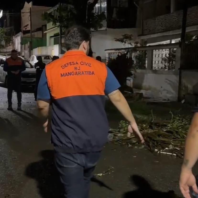 Prefeitura de Mangaratiba monta força-tarefa para limpar município após chuvas na região