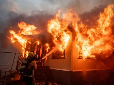 Enquanto Los Angeles queima, hotéis viram abrigos e aluguéis disparam