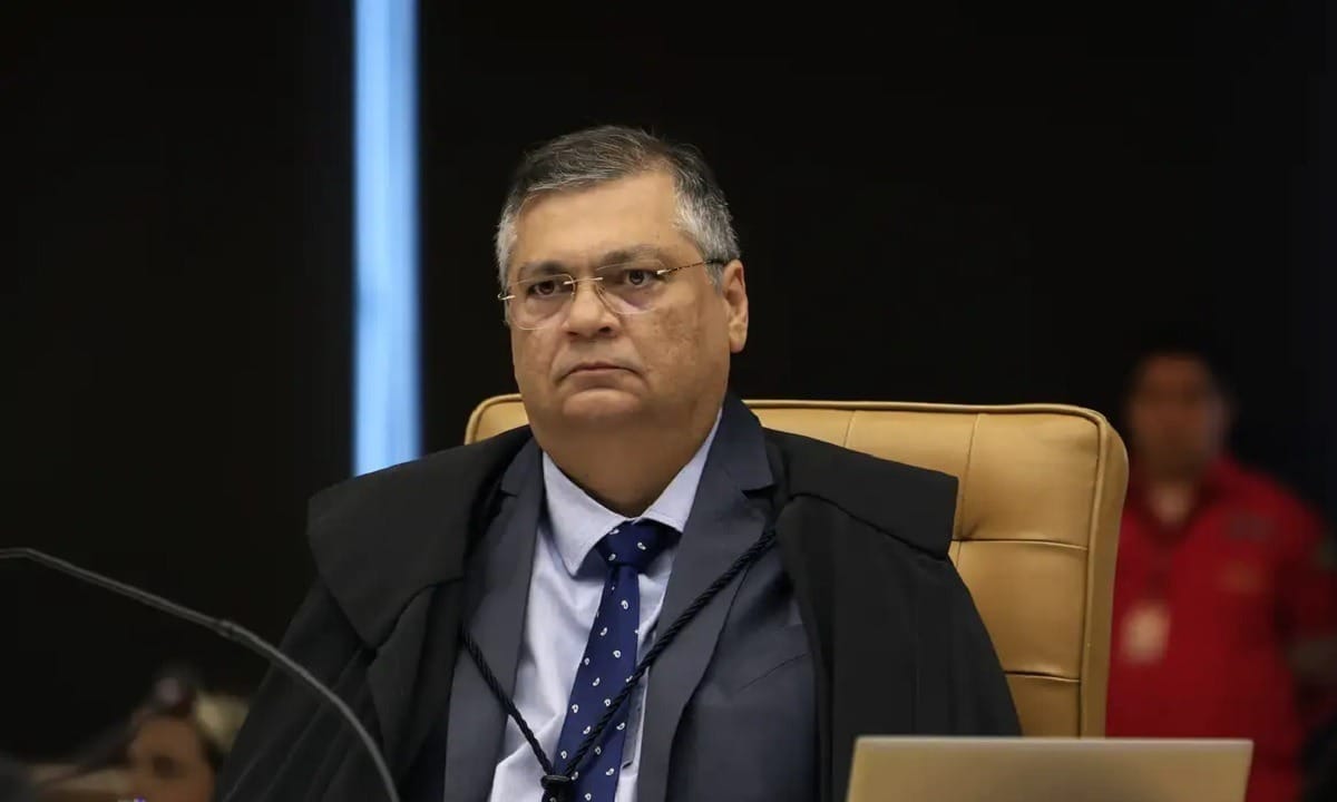 'Estamos muito longe do ideal, mas passos concretos foram dados', afirma Dino sobre emendas