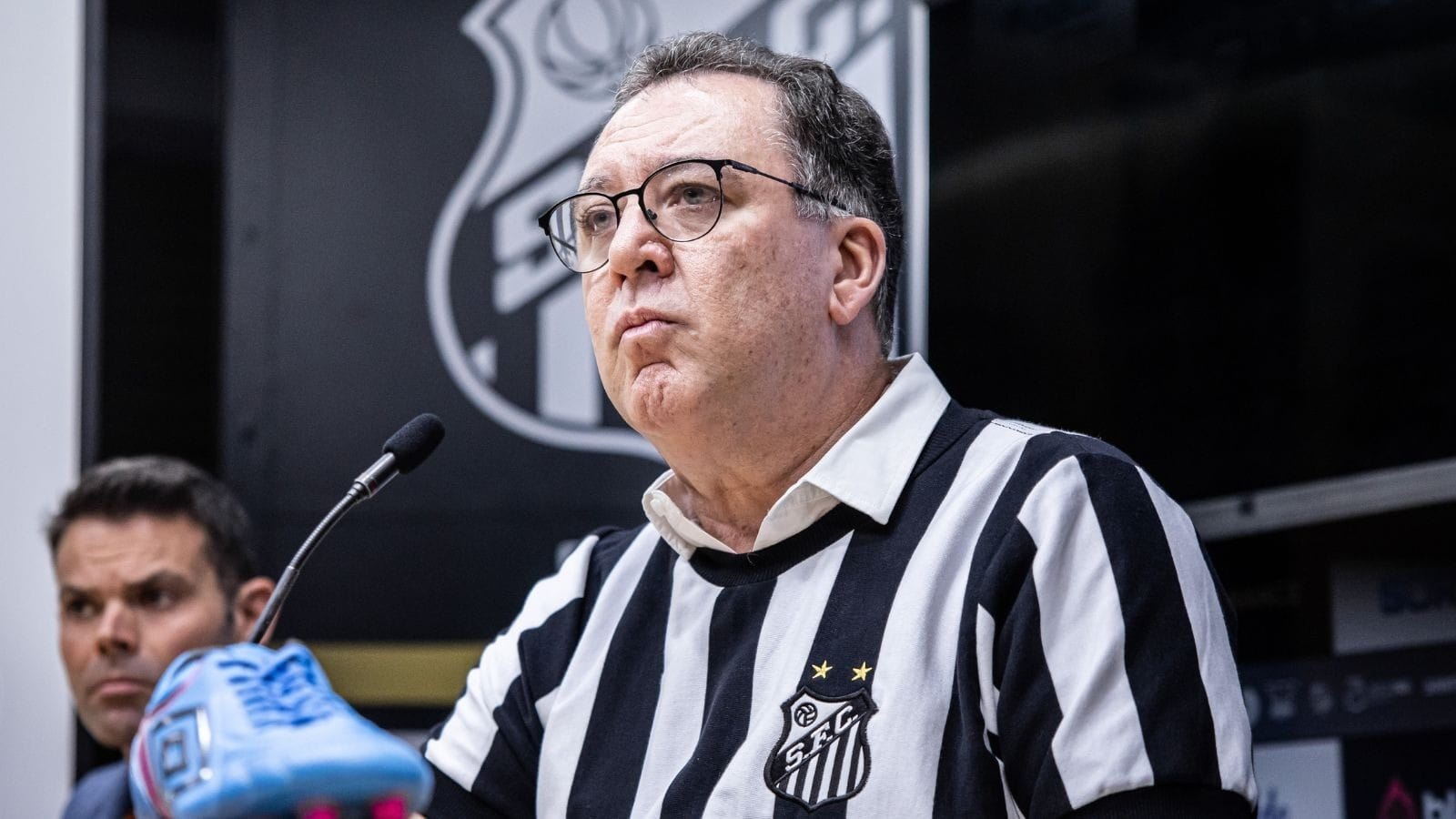 Presidente do Santos é vaiado em abertura de Jogos Universitários da própria instituição