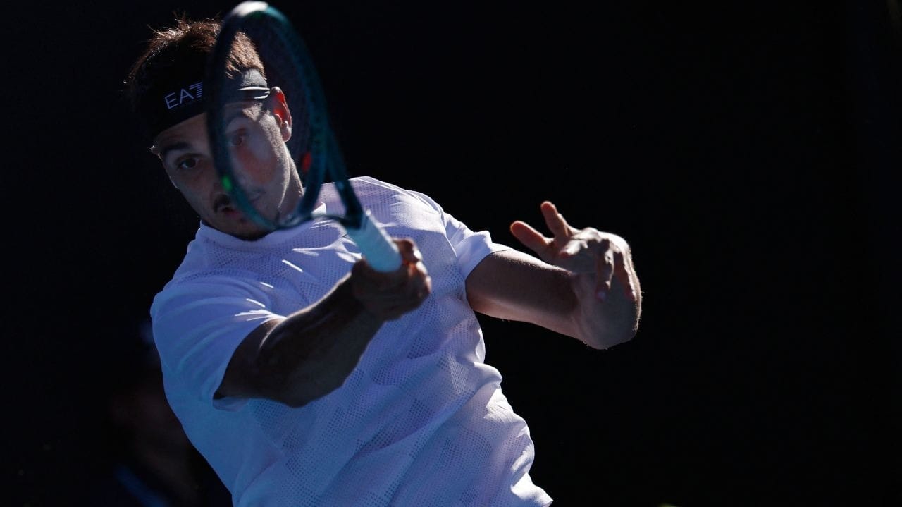 Próximo adversário de Fonseca já ganhou de Djokovic e Alcaraz e tem carreira de cantor