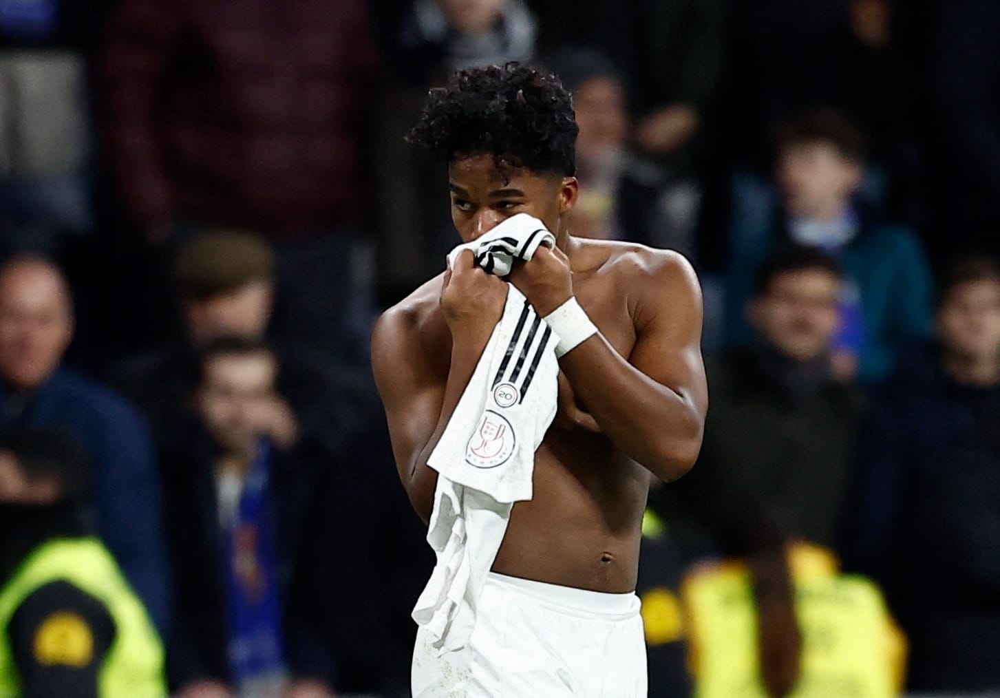 Endrick é decisivo com 2 gols, Real Madrid vence na prorrogação e avança na Copa do Rei