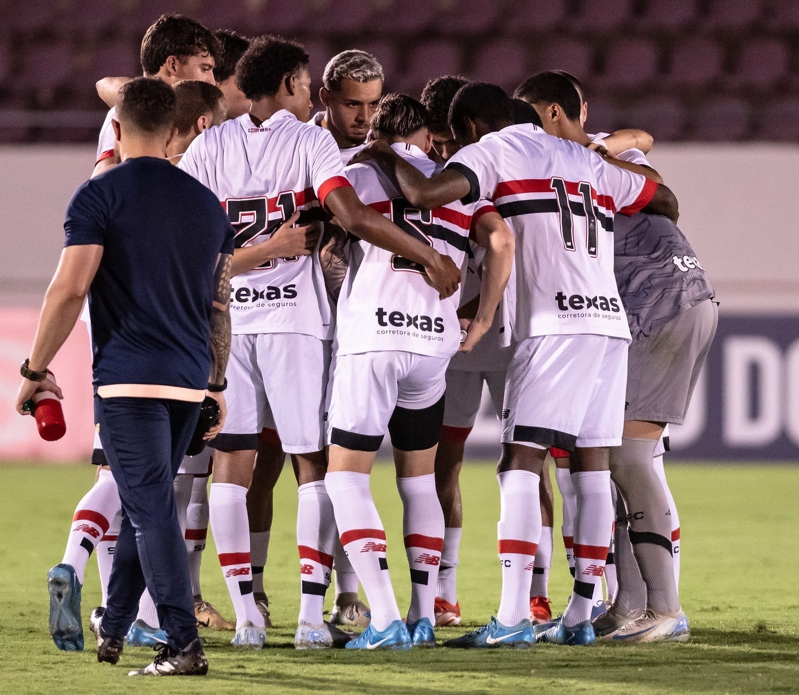 São Paulo tem pênaltis nos minutos finais, vence Criciúma e está na final da Copinha