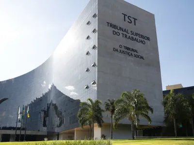 TST afasta servidor acusado de assediar aluna de 16 anos em aula particular