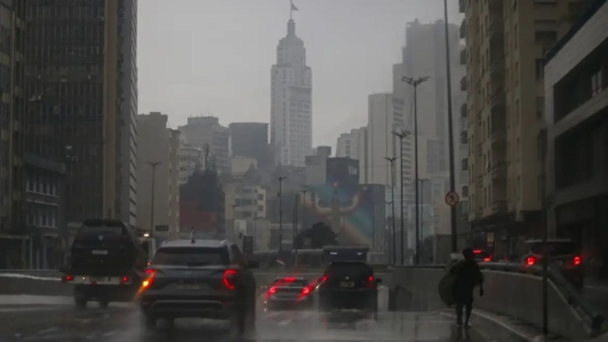 Defesa Civil renova alerta para chuvas em SP; veja previsão