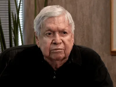 Boni fala sobre escassez de programas de humor: "Falta coragem das emissoras"