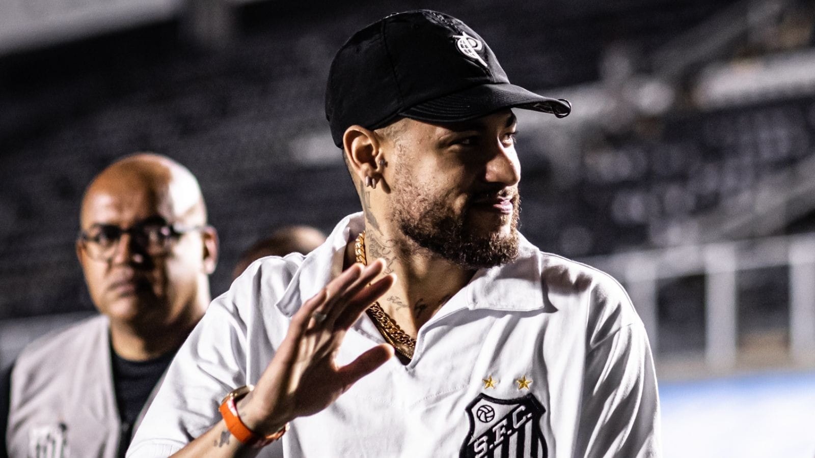 Marcelo Teixeira anuncia retorno de Neymar ao Santos: "Vem ser feliz de novo"