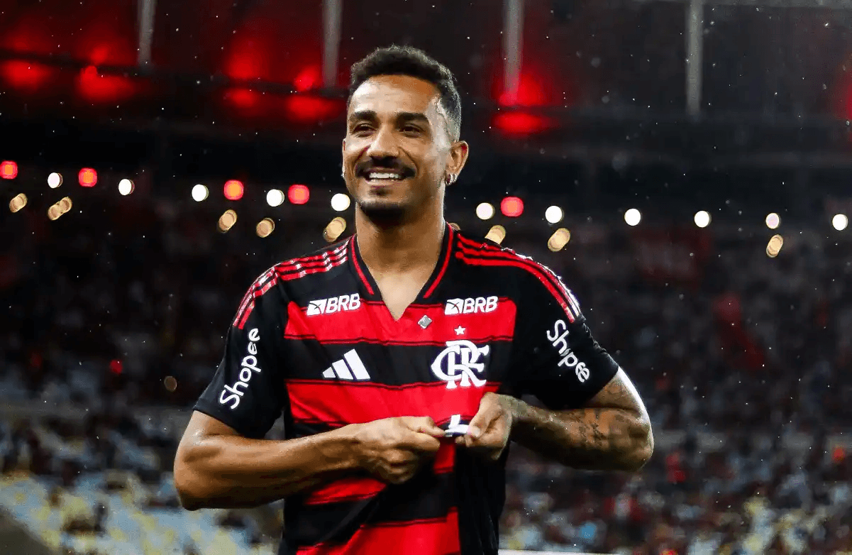 Flamengo critica arbitragem após confirmação da lesão de Danilo; veja