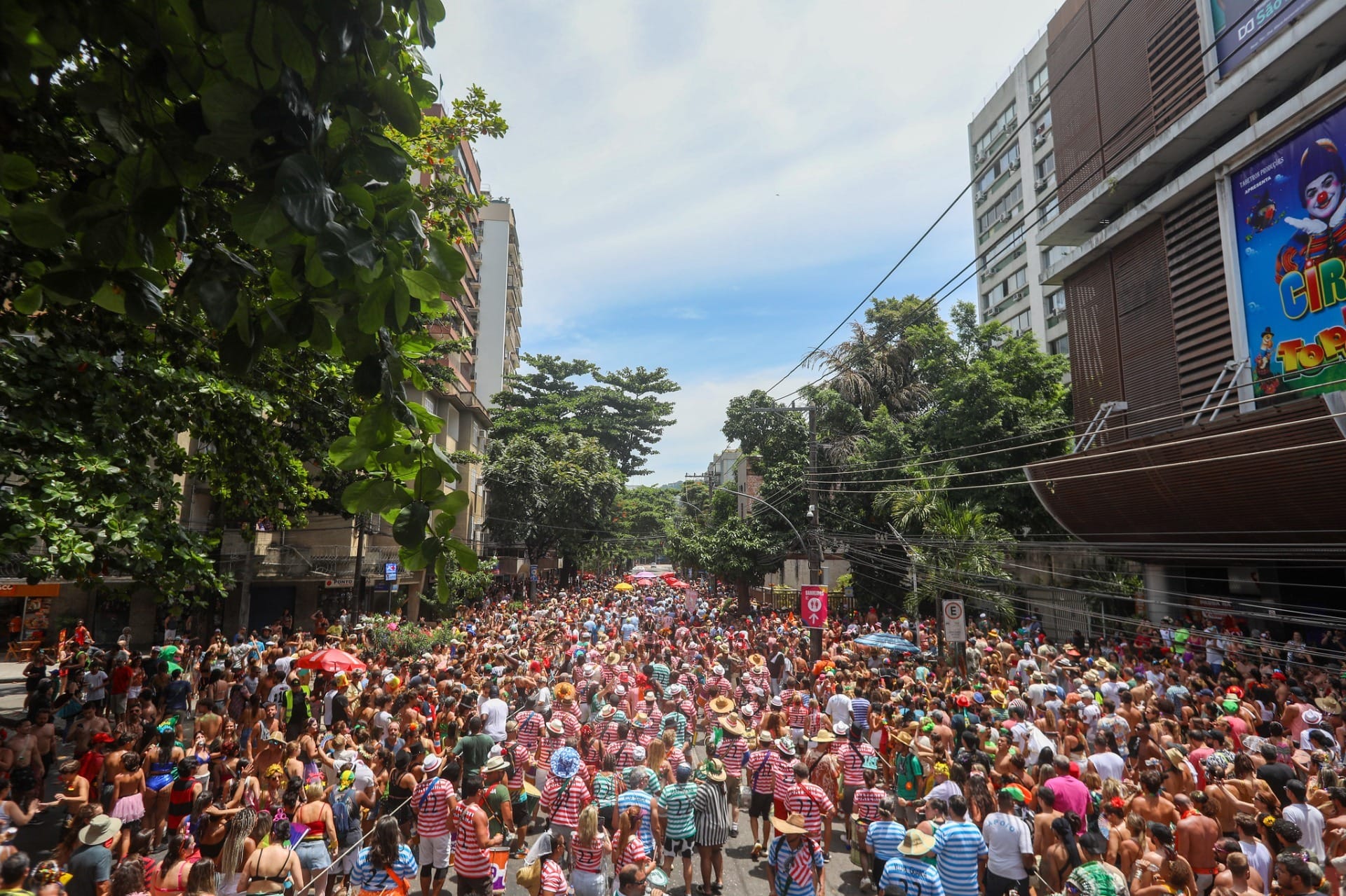 Calendário oficial de blocos de rua para o Carnaval 2025 começa neste sábado