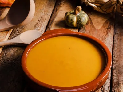 Caldo de porco caseiro | Band Receitas