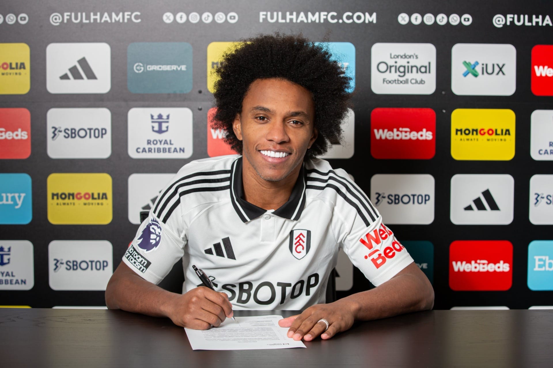 Grêmio negocia a contratação de Willian, ex-Corinthians e Chelsea