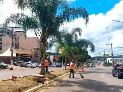Três Corações arquiva projetos e mantém tributos a Pelé em nomes de estádio, ginásio e avenida