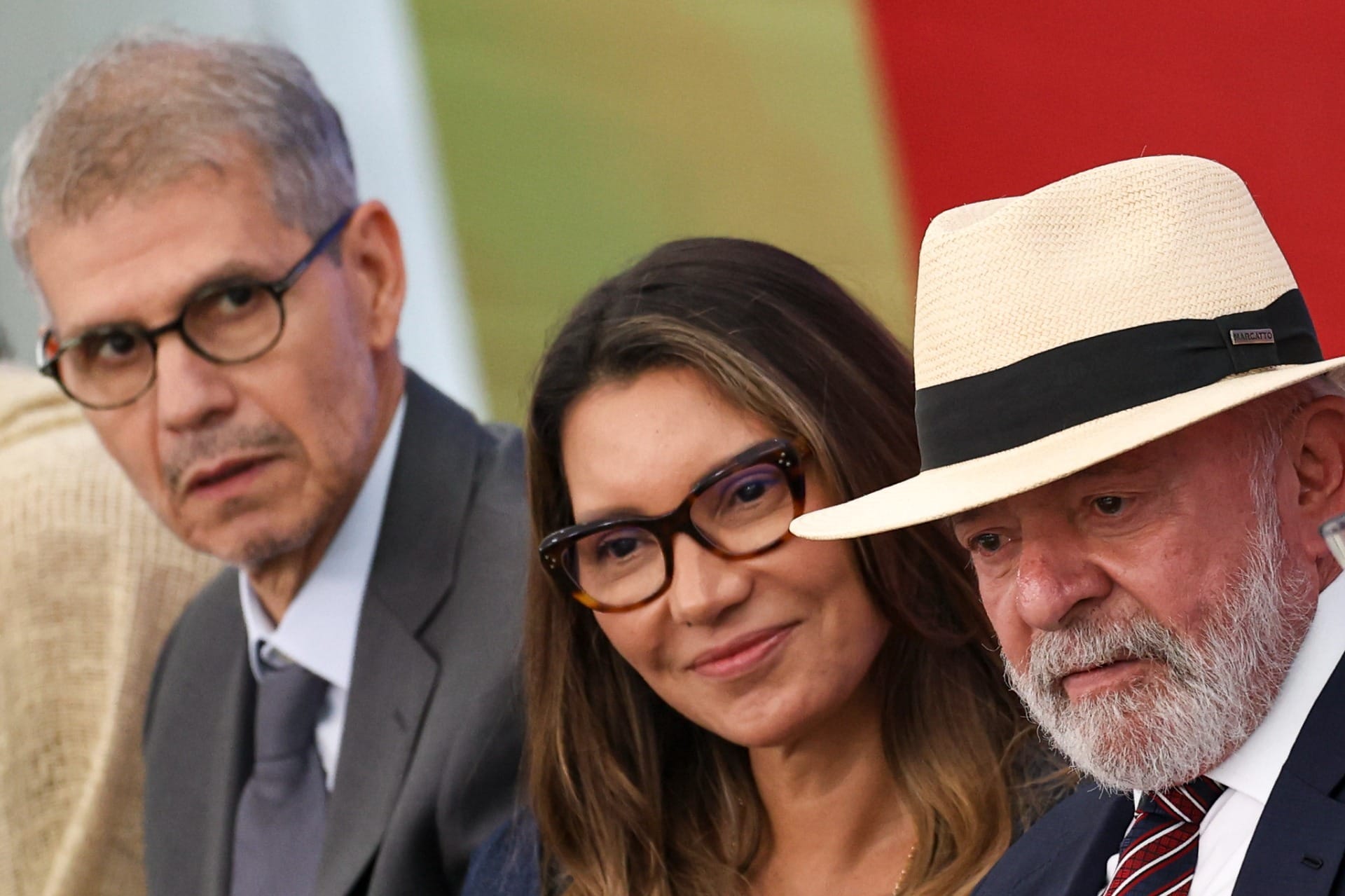 Lula defende Janja: "Tenho uma mulher com quem eu converso de política"