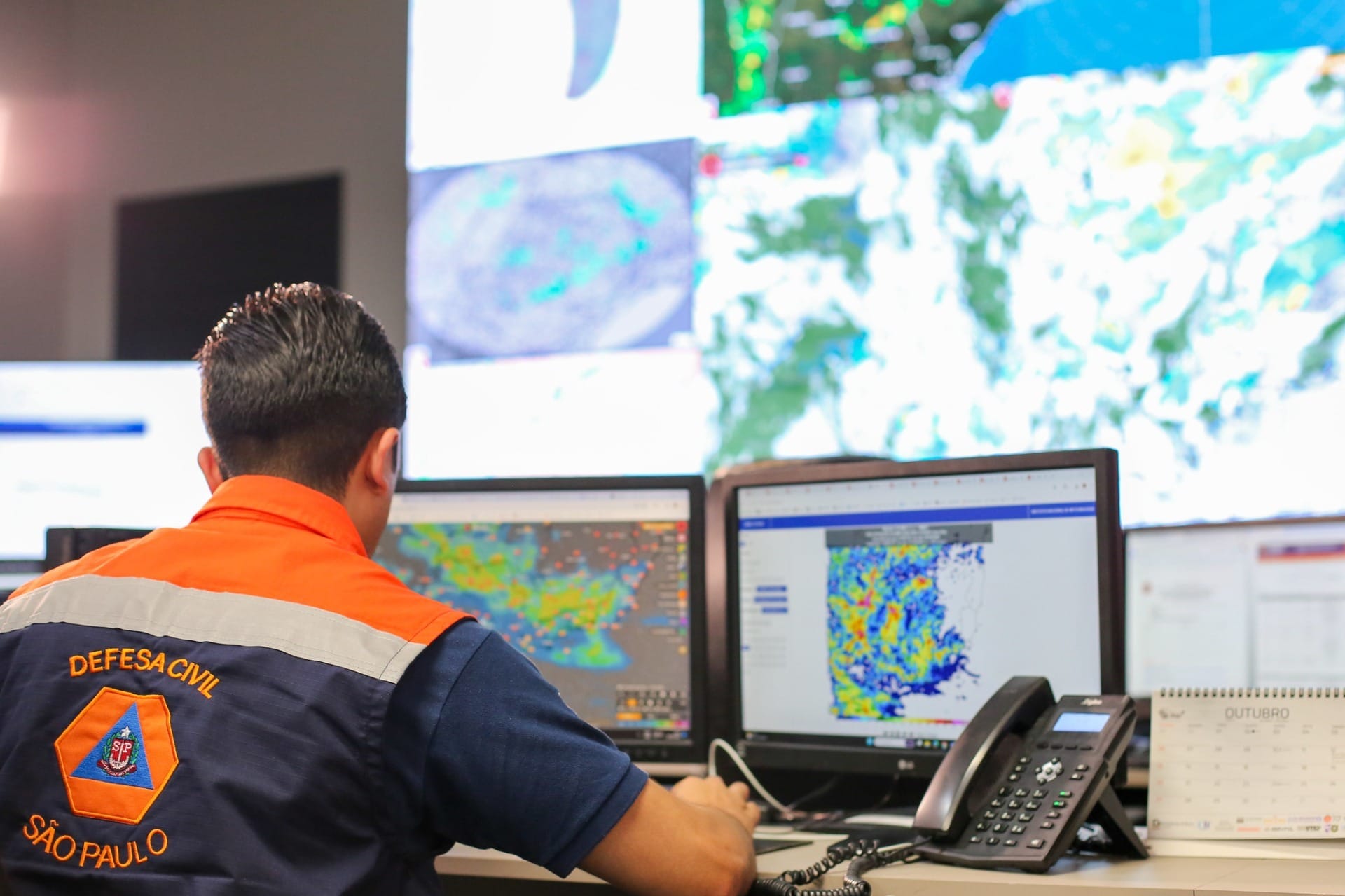 Defesa Civil emite alerta para tempestades em São Paulo a partir deste domingo (8)