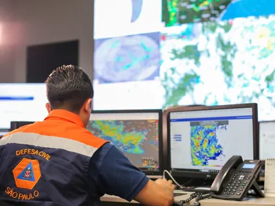 Defesa Civil emite alertas após umidade do ar ficar abaixo de 30%