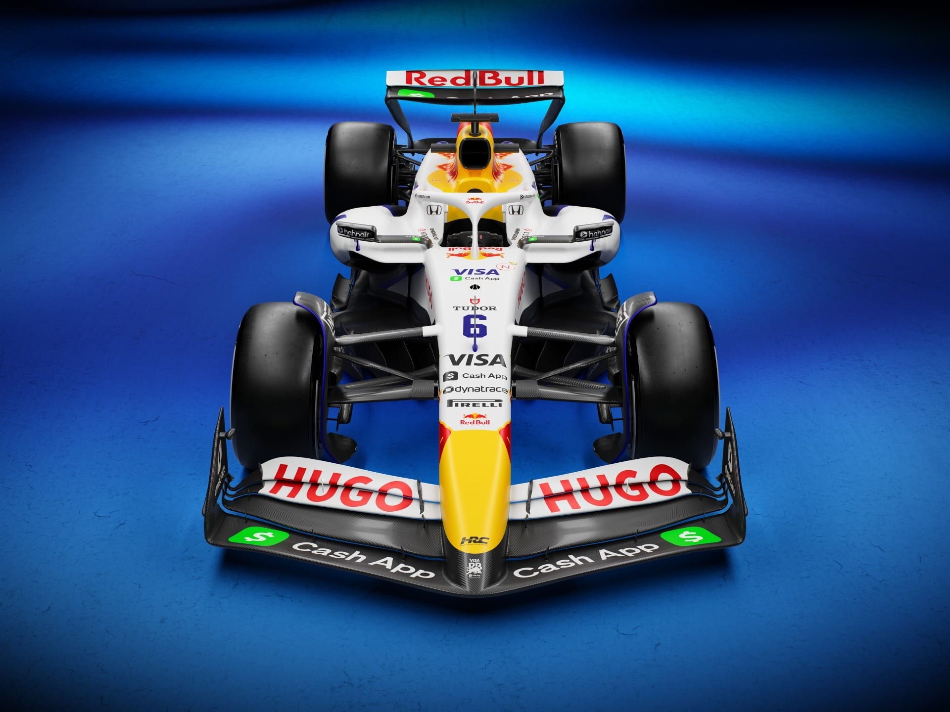 Racing Bulls aposta em pintura branca (Imagem: Visa Cash App Racing Bulls/Red Bull Content Pool)