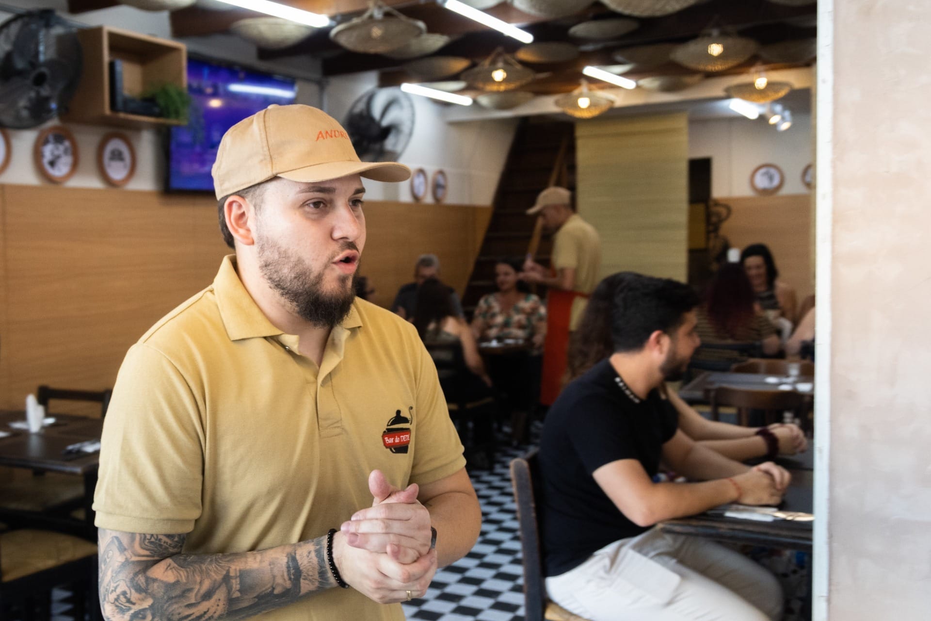 Família celebra transformação do 'Bar do Dedé' no 'Pesadelo na Cozinha': "Ficou maravilhoso"