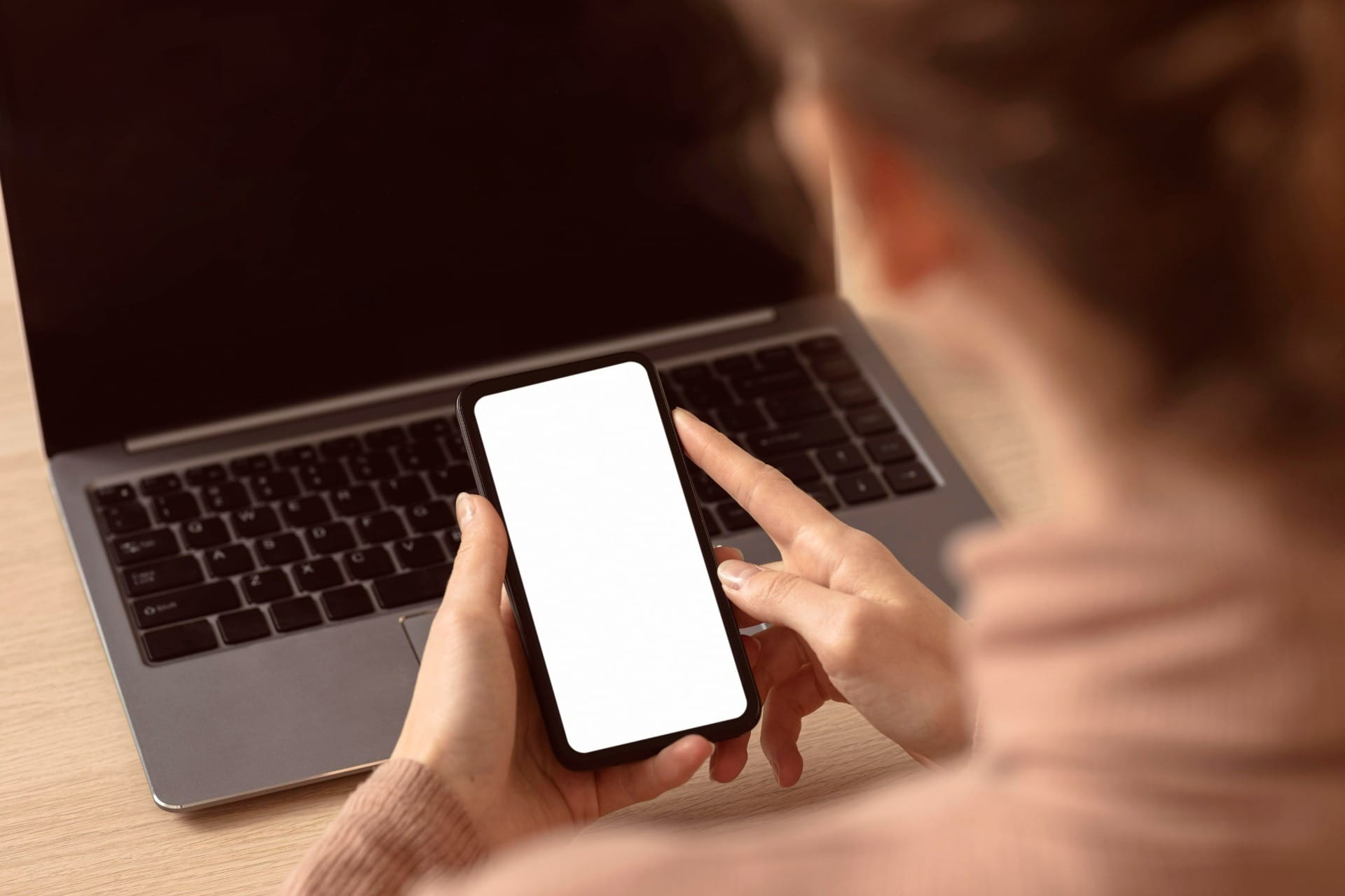 Não se esqueça de anotar o IMEI do seu smartphone em um local seguro. / Foto: Freepik