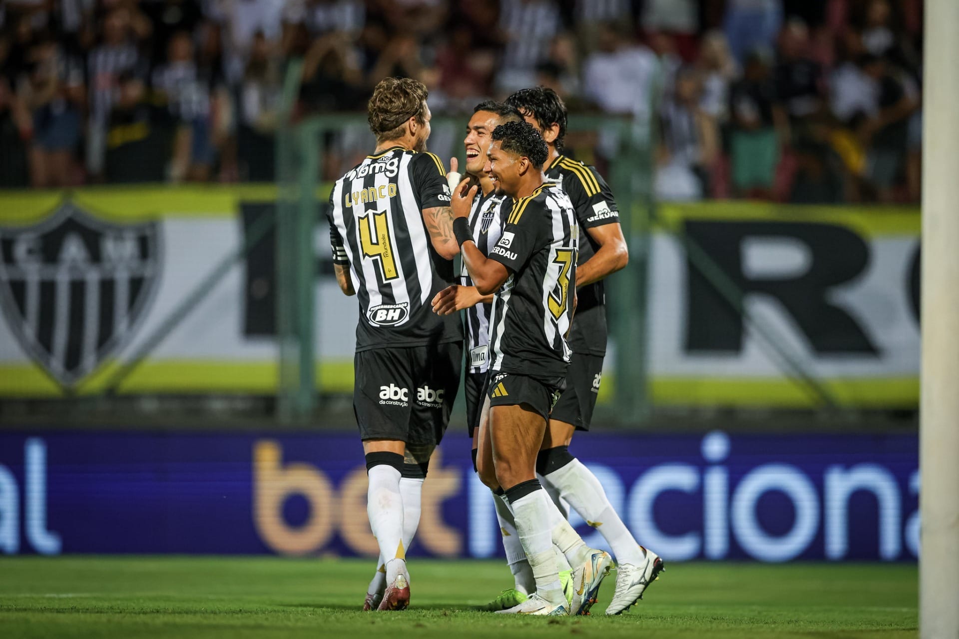 América-MG x Atlético-MG decidem título do Estadual neste sábado (15)