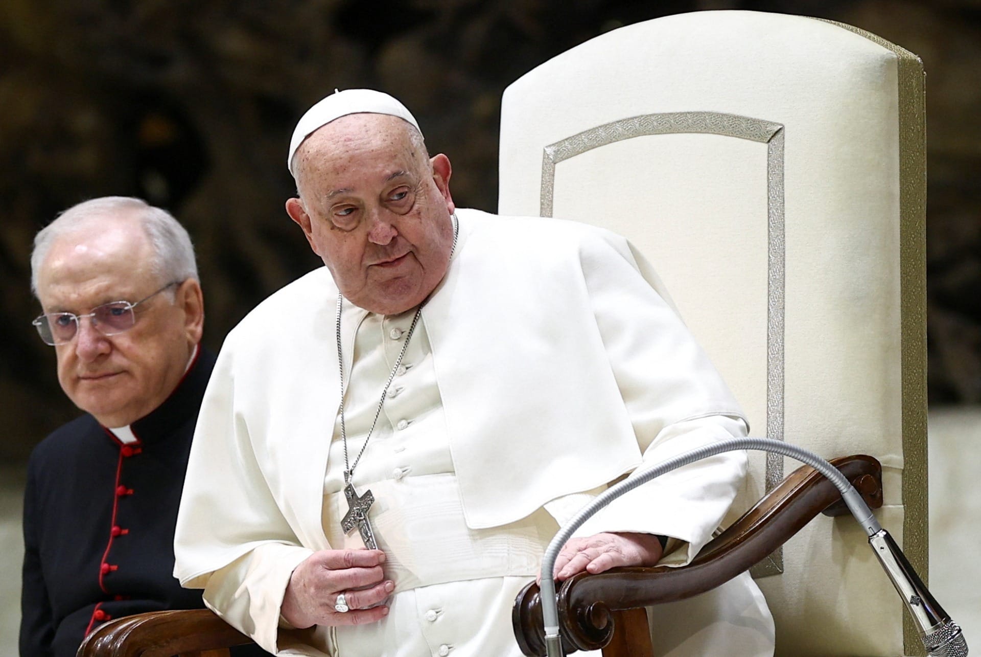 Papa Francisco pode ser deposto mesmo incapacitado ou inconsciente? Entenda