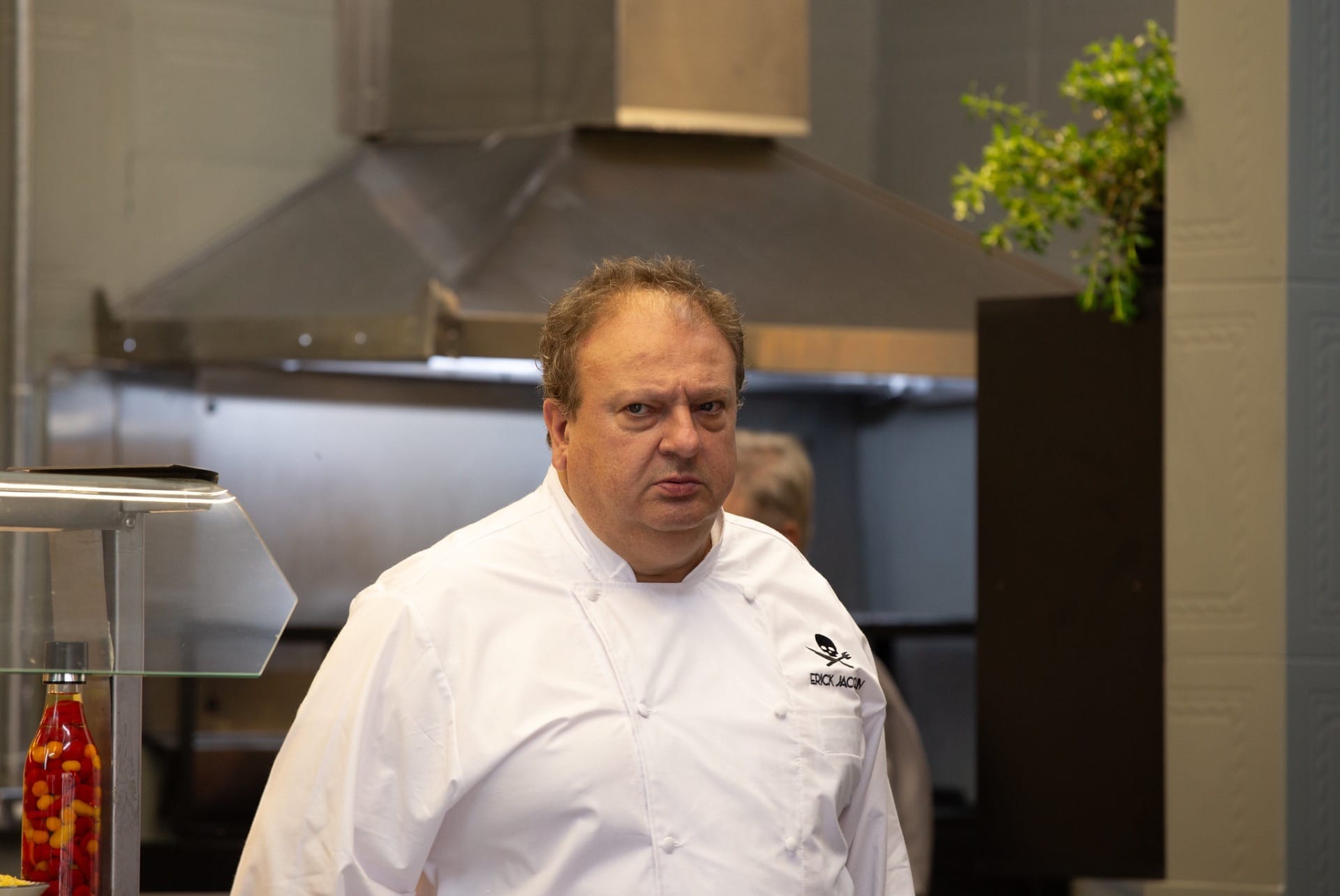 Novo episódio de Pesadelo na Cozinha será transmitido de graça na internet: veja como assistir!