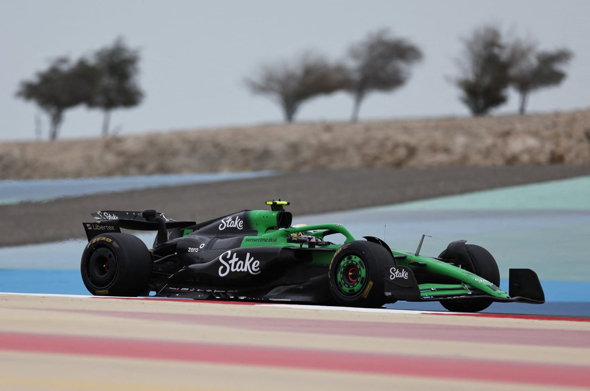 Bortoleto fecha primeiro dia da pré-temporada da F1 em 12º lugar; Norris lidera