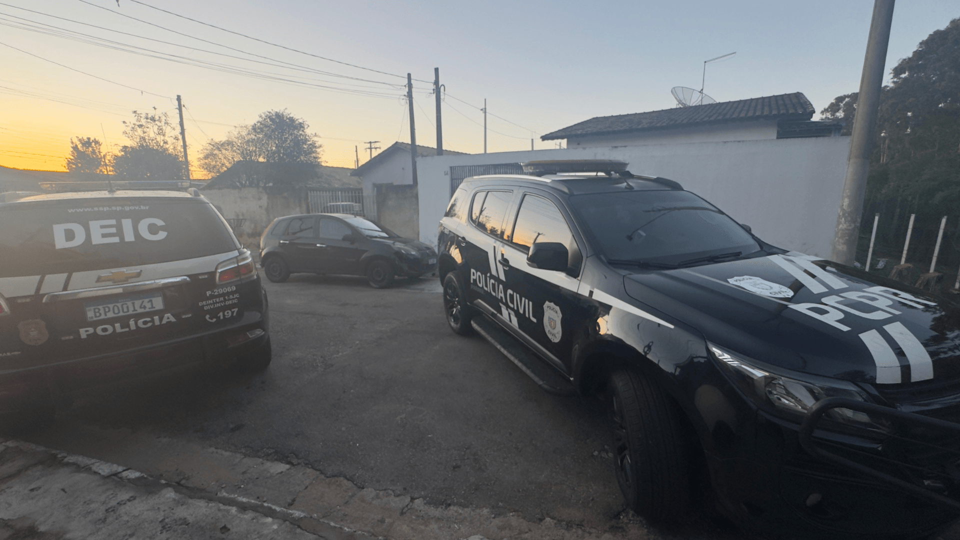 Operação da Polícia Civil do Paraná e de São José dos Campos resulta na prisão de três pessoas